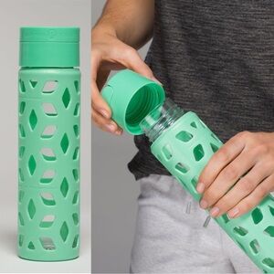 Lululemon Pure Focus Glass Water Bottle Methanol Green